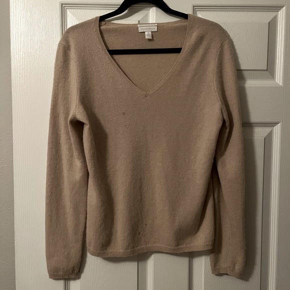 Charter Club Sweaters - ❤️Charter Club 100% Cashmere Long Sleeve V Neck Sweater Top Size Medium M❤️